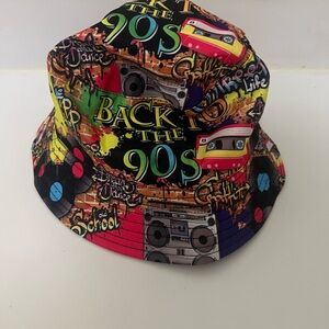 90s bucket hat